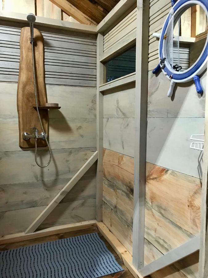 ホテル Saare Glamping Salme エクステリア 写真