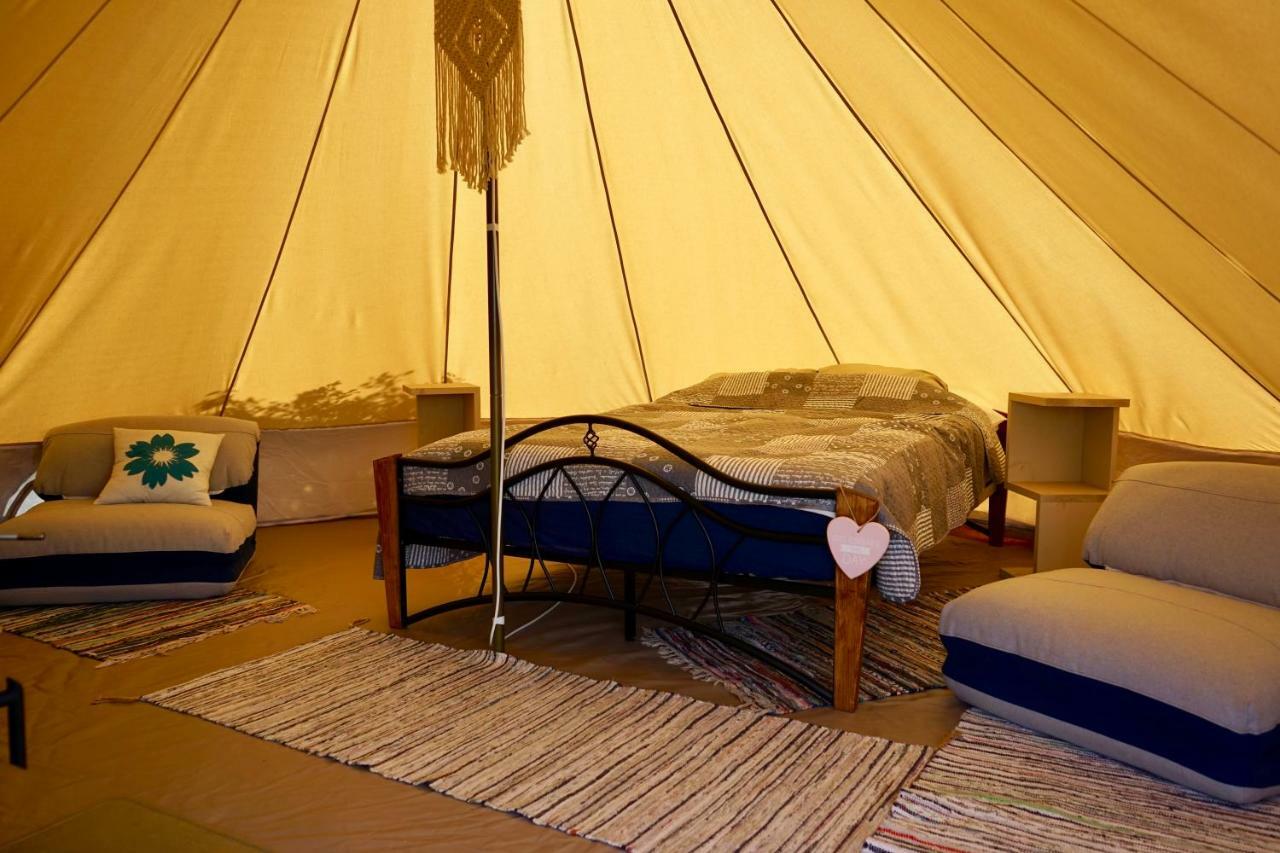 ホテル Saare Glamping Salme エクステリア 写真